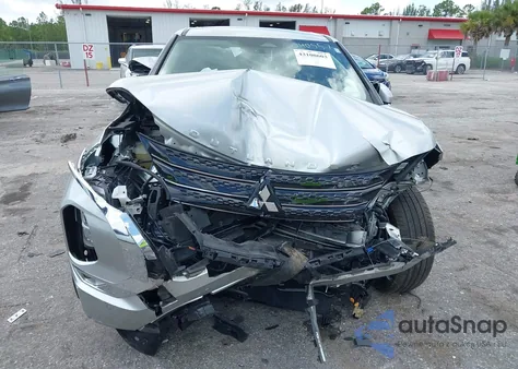 2024 Mitsubishi Outlander Se 2.5 2Wd z USA, uszkodzony, nr VIN JA4J3VA85RZ040557